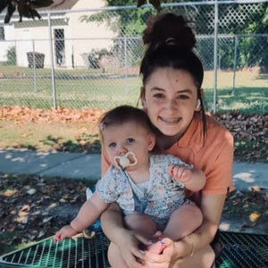 Meet your Posher, Leah marie